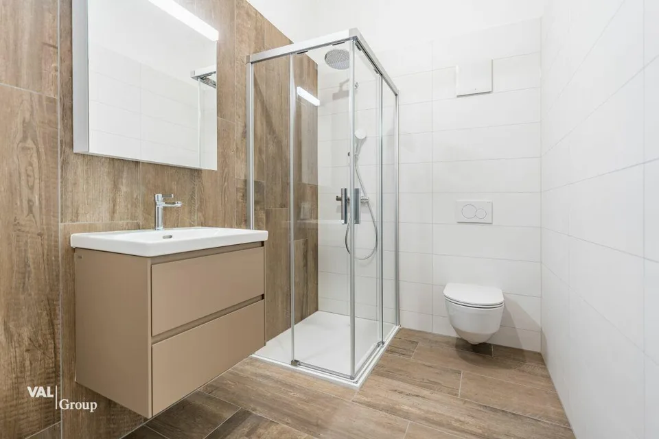Eine neue Penthousewohnung, um das tägliche Leben voll zu genießen