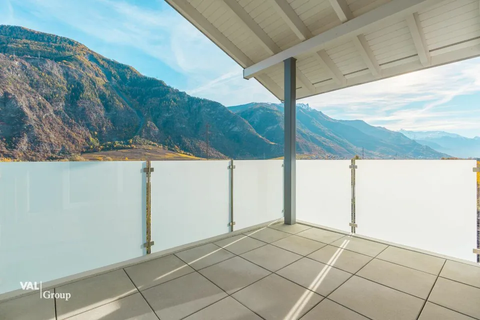 Eine neue Penthousewohnung, um das tägliche Leben voll zu genießen