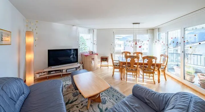 APPARTAMENTO DA SOGNO DI 4,5 LOCALI CON VISTA LAGO A HERGISWIL NW