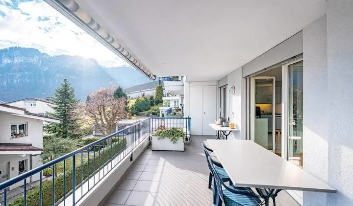 APPARTAMENTO DA SOGNO DI 4,5 LOCALI CON VISTA LAGO A HERGISWIL NW