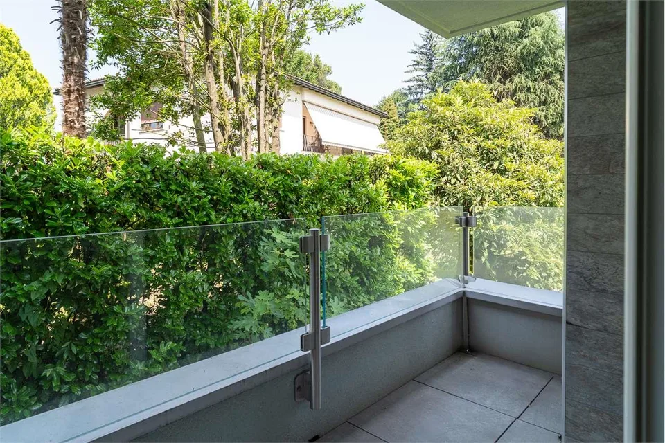 ELEGANTE APPARTAMENTO 3,5 LOCALI A GENTILINO