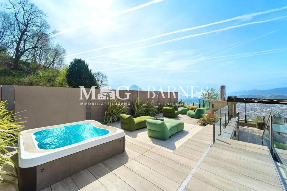 Lugano, Aldesago: Attico 5.5 locali vista lago con terrazzo e jacuzzi