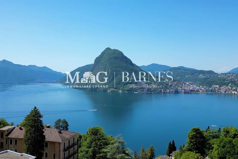 Lugano, Aldesago: Attico 5.5 locali vista lago con terrazzo e jacuzzi