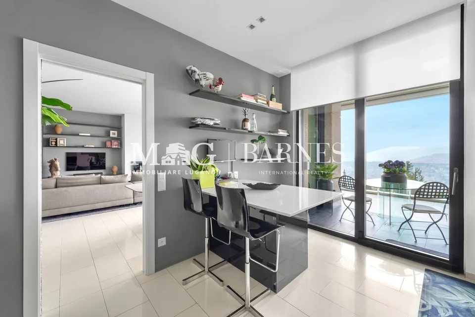 Lugano, Aldesago: Attico 5.5 locali vista lago con terrazzo e jacuzzi – photo 9 sur 18