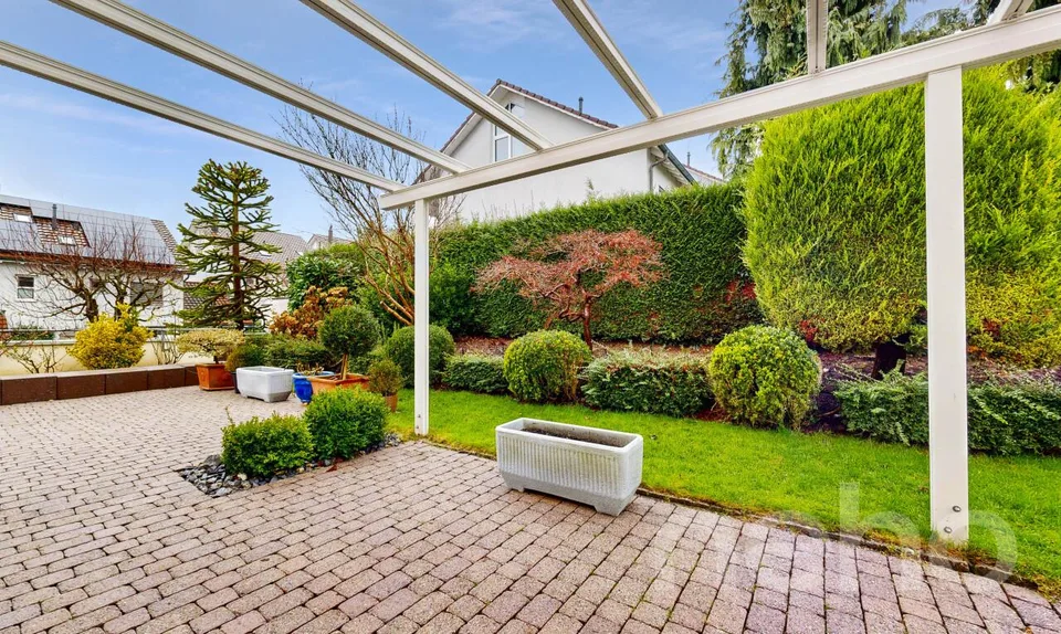 Casa spaziosa con giardino, doppio garage e zona a 30 km/h