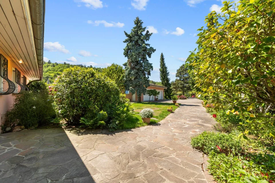 Villa - Curio – Foto 12 von 29