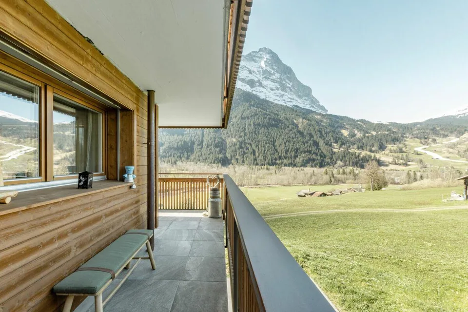 Grindelwald: Ruhige 3.5-Zimmer-Ferienwohnung mit Balkon und Gartensitzplatz – Foto 16 von 25