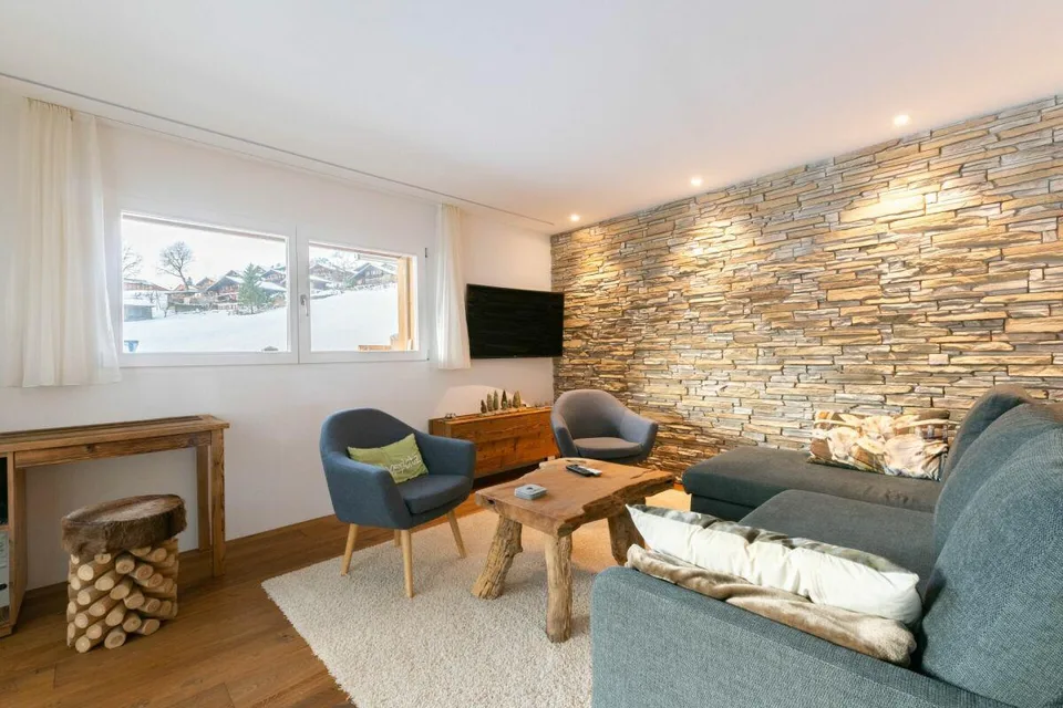 Grindelwald: Ruhige 3.5-Zimmer-Ferienwohnung mit Balkon und Gartensitzplatz – Foto 6 von 25