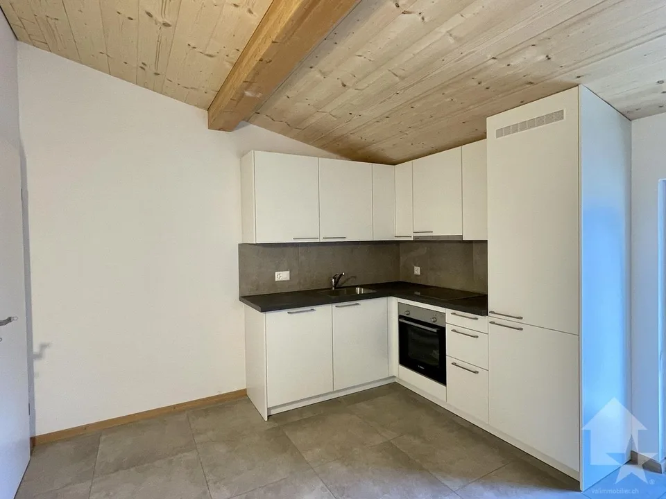 Appartamento duplex 2.5 locali in una casa di villaggio completamente ristrutturata