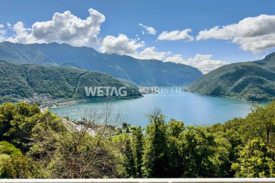 3.5 Zimmer-Wohnung in Carona mit grosser Terrasse & Blick auf den L...
