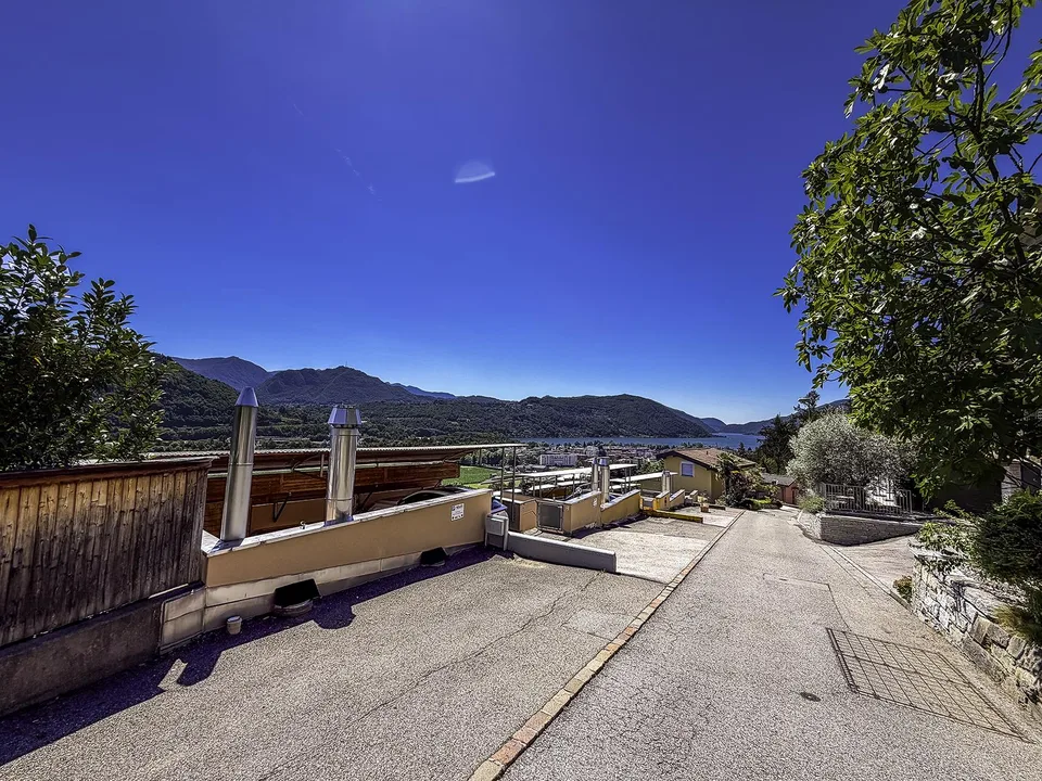 Agno - Villa panoramica con vista lago / Villa mit Seeblick – Foto 29 von 35