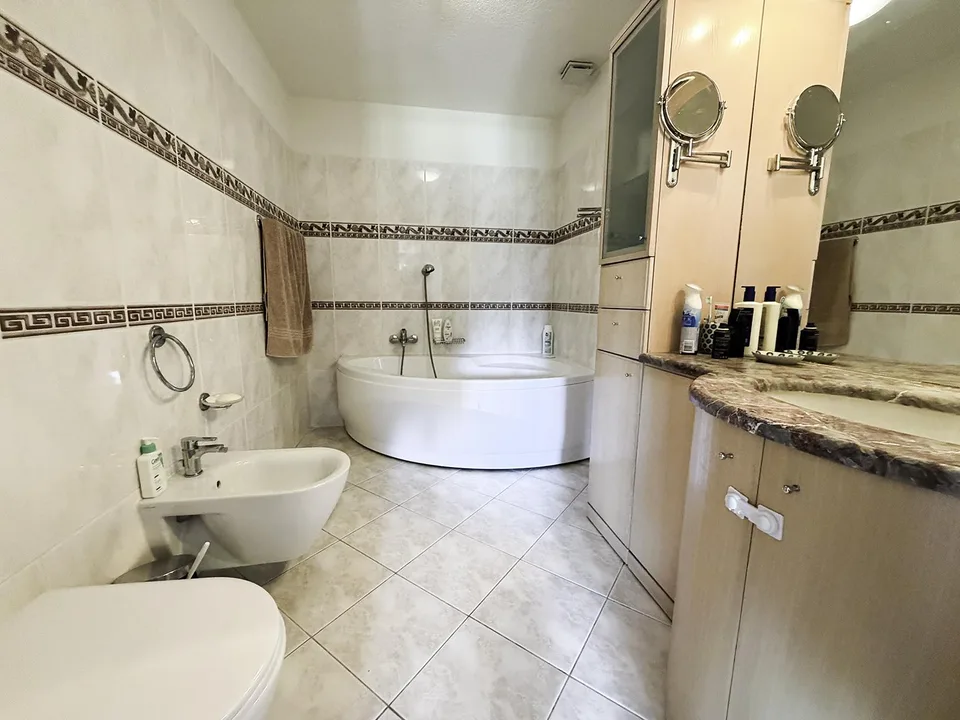 Agno - Villa panoramica con vista lago / Villa mit Seeblick – Foto 11 von 35