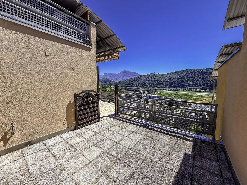 Agno - Villa panoramica con vista lago / Villa mit Seeblick – Foto 25 von 35