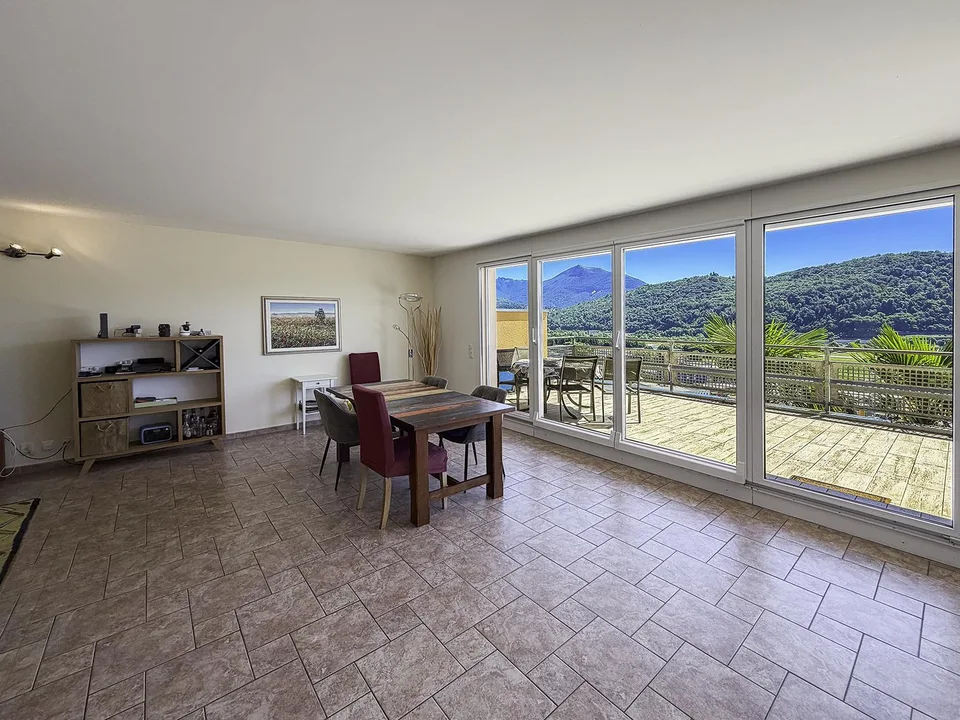Agno - Villa panoramica con vista lago / Villa mit Seeblick