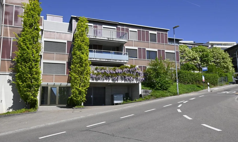 Appartamento moderno di 5,5 stanze con vista panoramica e balcone - Wil SG