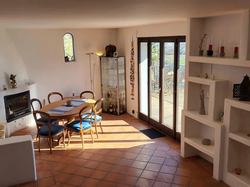 Detached house in southern location – photo 9 of 14