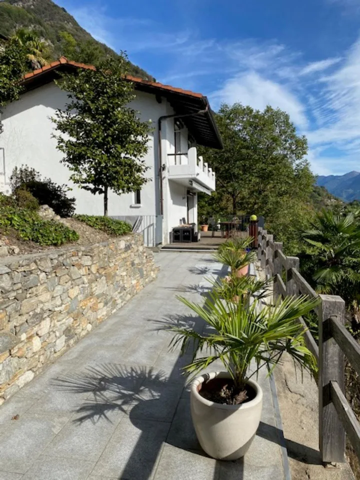 Freistehendes Einfamilienhaus an Südlage