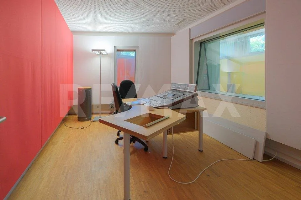 Casa unifamiliare indipendente con edificio accessorio polivalente – foto 10 di 12