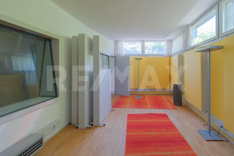 Casa unifamiliare indipendente con edificio accessorio polivalente – foto 11 di 12