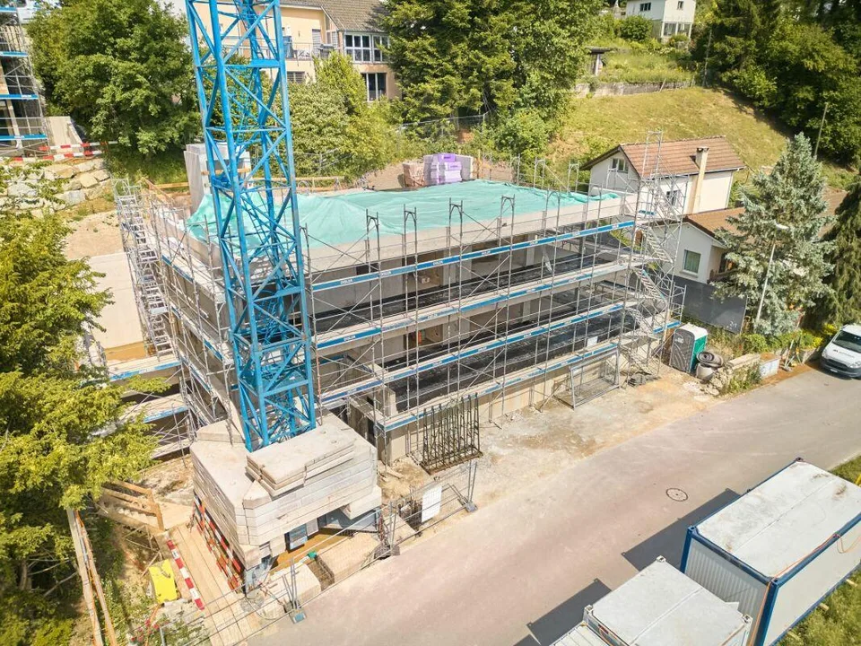 4 1/2-Zimmer-Wohnung im OG mit grossem Balkon
