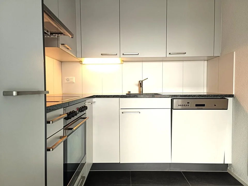 Helle & moderne 2.5-Zimmer-Wohnung mit Komfort