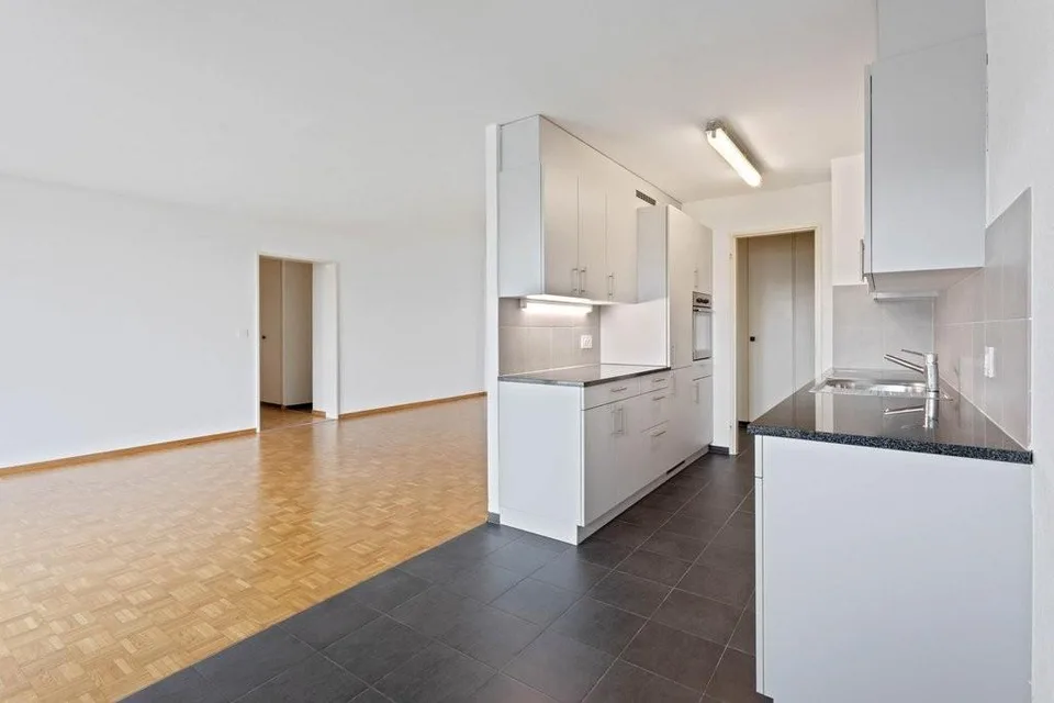 Your new home facilitates your travel – photo 9 of 11