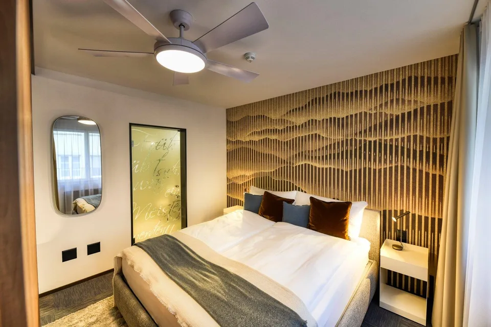 Neues möbliertes 2-Zimmer-Apartment an sehr zentraler Lage in Altdorf
