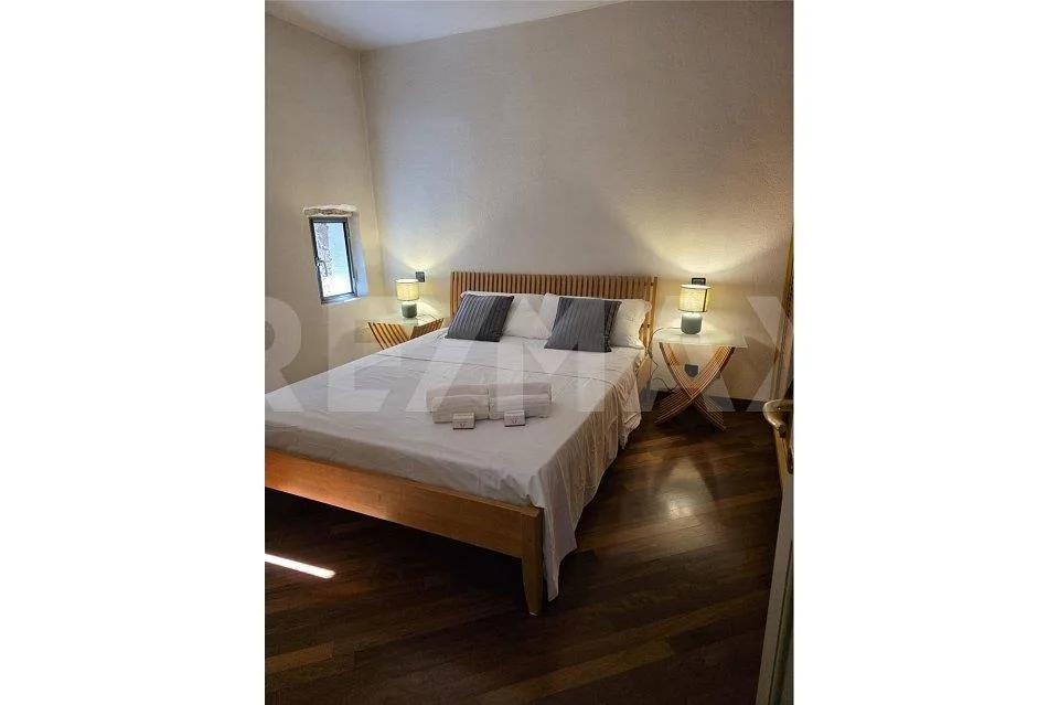 Charmante 2½-Zimmer-Wohnung mit traumhaftem Seeblick im Herzen von Morcote – Foto 9 von 14
