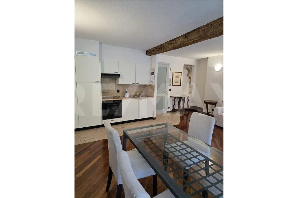 Charmante 2½-Zimmer-Wohnung mit traumhaftem Seeblick im Herzen von Morcote – Foto 6 von 14