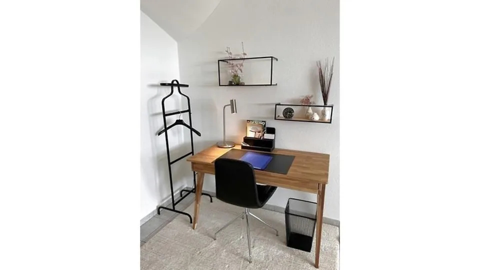 STUDIO IN REMETSCHWIL (AG), MÖBLIERT, TEMPORÄR
