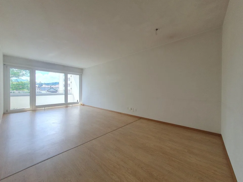Helle Wohnung im Herzen von Bern-Bümpliz