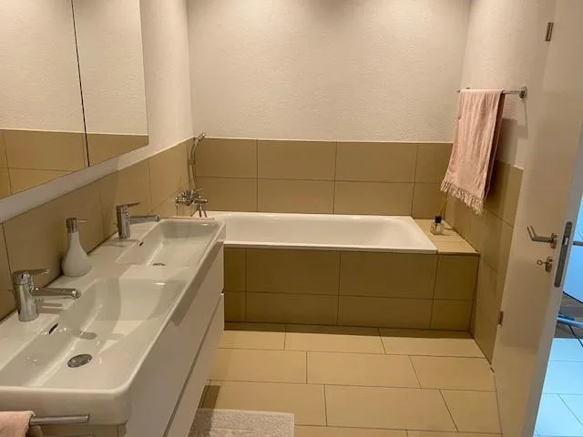Topmoderne Wohnung mit Ausblick!