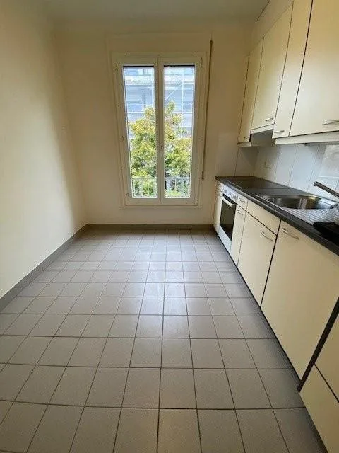 Close to all amenities and the train station