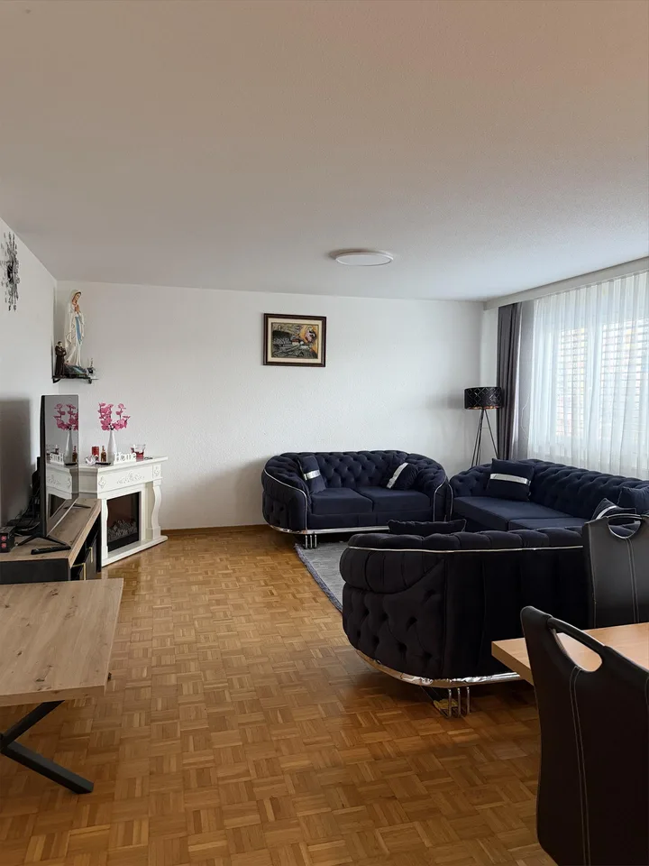 Geräumige und helle 5,5-Zimmer-Wohnung