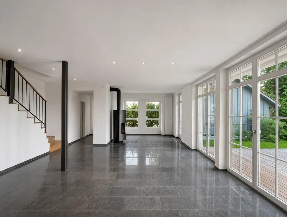 Die charmante Villa zum Ankommen – mit Einliegerwohnung an ruhiger Lag