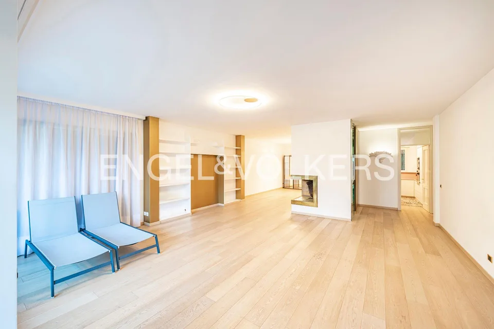 Schöne Wohnung mit Garten und Seesicht
