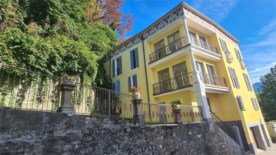 LUGANO: PRÄSTIGEVOLE LUXUSVILLA IM ZENTRUM