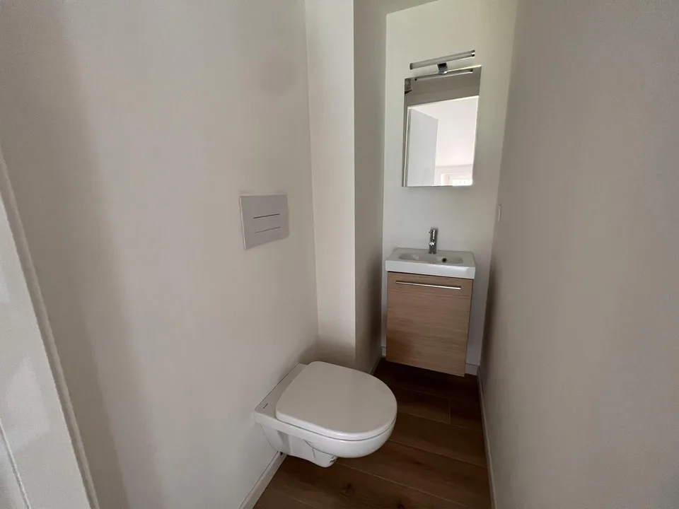 APPARTAMENTO 2.5 LOCALI MANSARDATO RISTRUTTURATO – foto 7 di 8