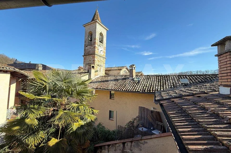 Casa ticinese con cortile privato nel cuore di Arzo – Foto 12 von 13