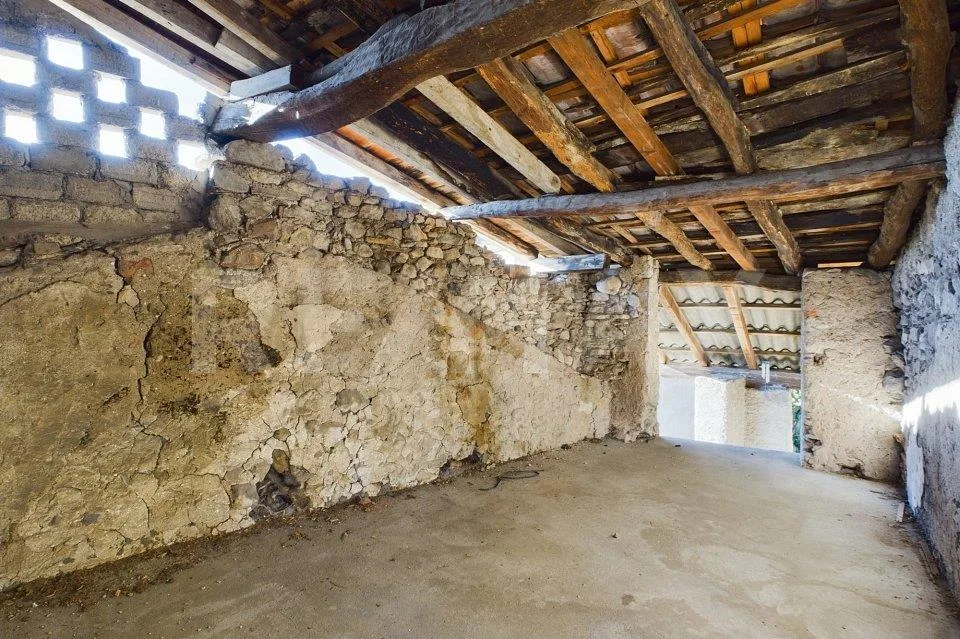 Casa ticinese con cortile privato nel cuore di Arzo – Foto 13 von 13