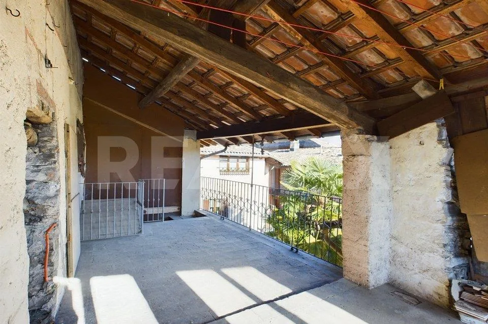 Casa ticinese con cortile privato nel cuore di Arzo – Foto 11 von 13