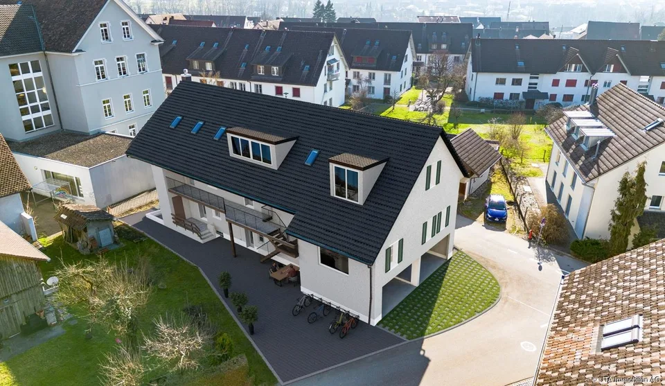 Pintenwirtschaft - Nouvelle maison de ville de 4,5 pièces dans un cadre historique