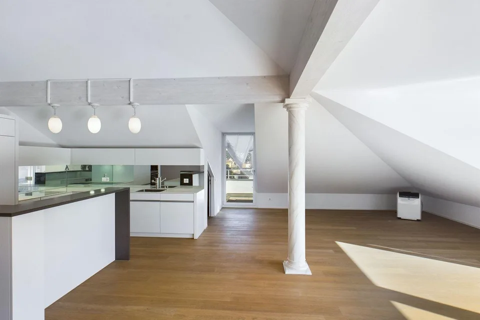 Luxuriöse Attikawohnung in der noblen Villa Balli – Foto 10 von 29