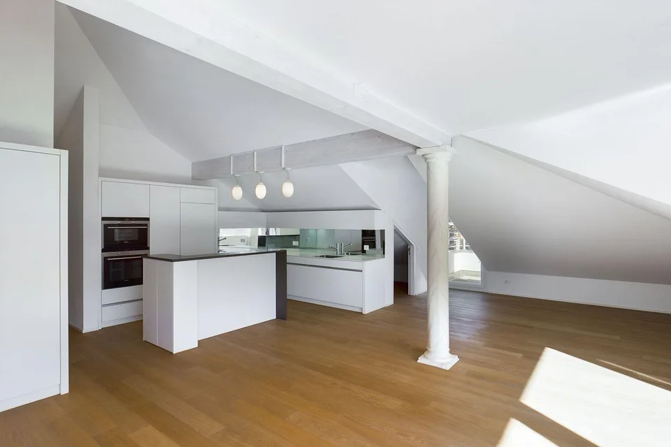 Luxuriöse Attikawohnung in der noblen Villa Balli – Foto 21 von 29
