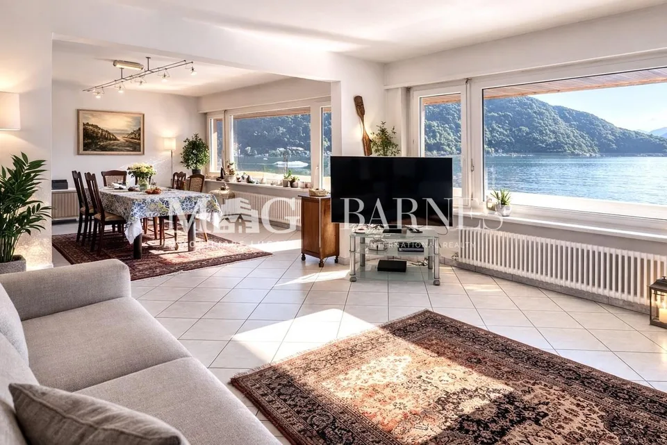Lugano: Villa pieds-dans-l’eau vista lago con darsene | 2ª residenza