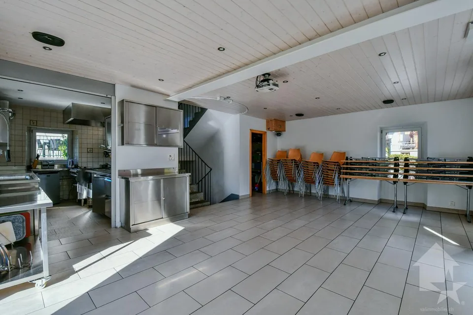 Casa di ospitalità di 497 m² con appartamento indipendente