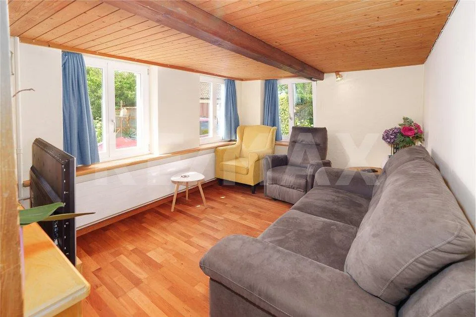 Una casa Flarz spaziosa a schiera con giardino idillico – foto 6 di 13