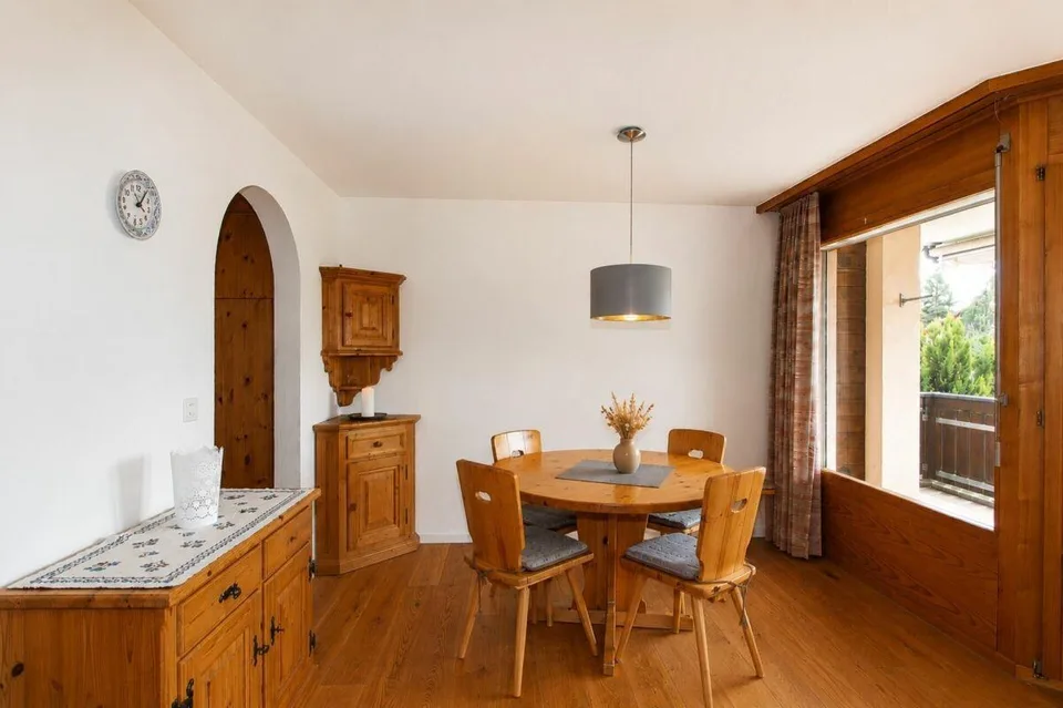Charmante appartement 3 pièces sur le versant ensoleillé de Lenzerheide