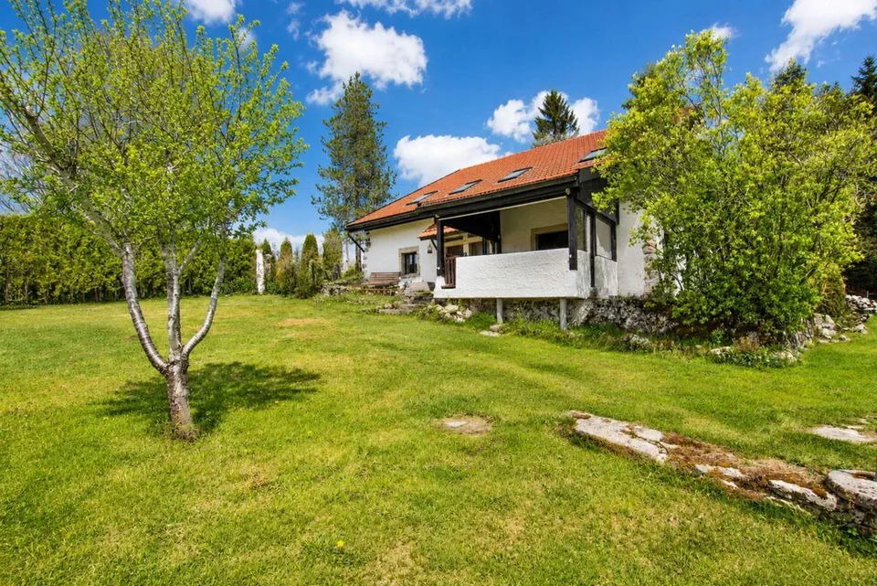 Ferme authentique du 18ème siècle avec vue panoramique