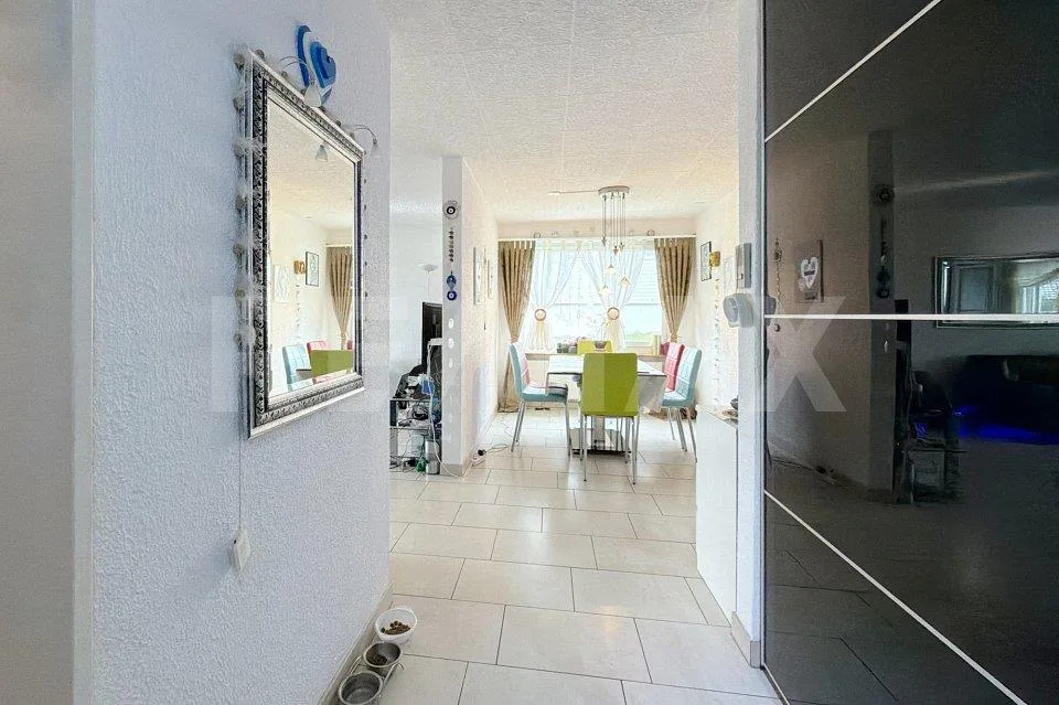 Helle 4.5-Zimmer-Wohnung mit Balkon und Sitzplatz